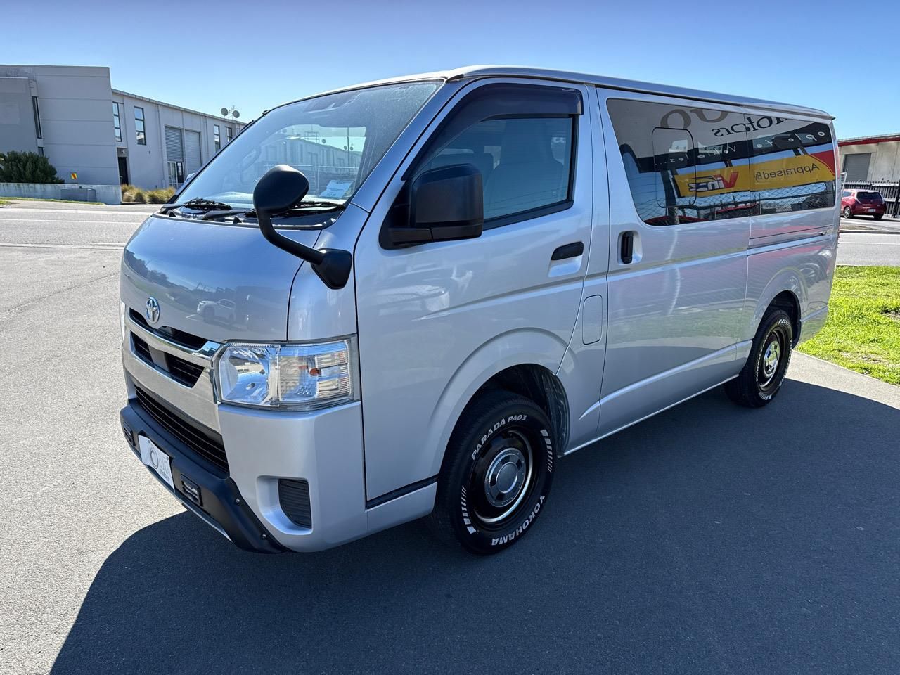 Vehicle image 4