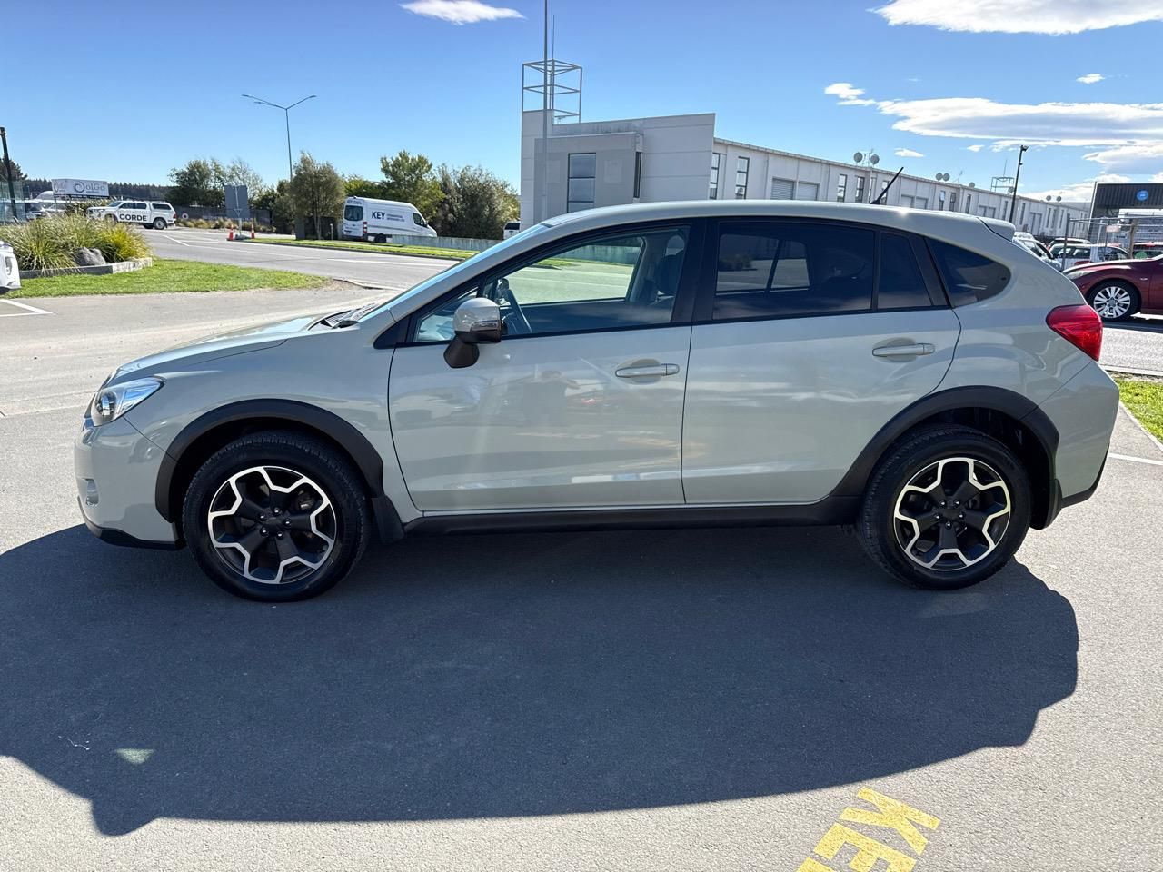 Vehicle image 5