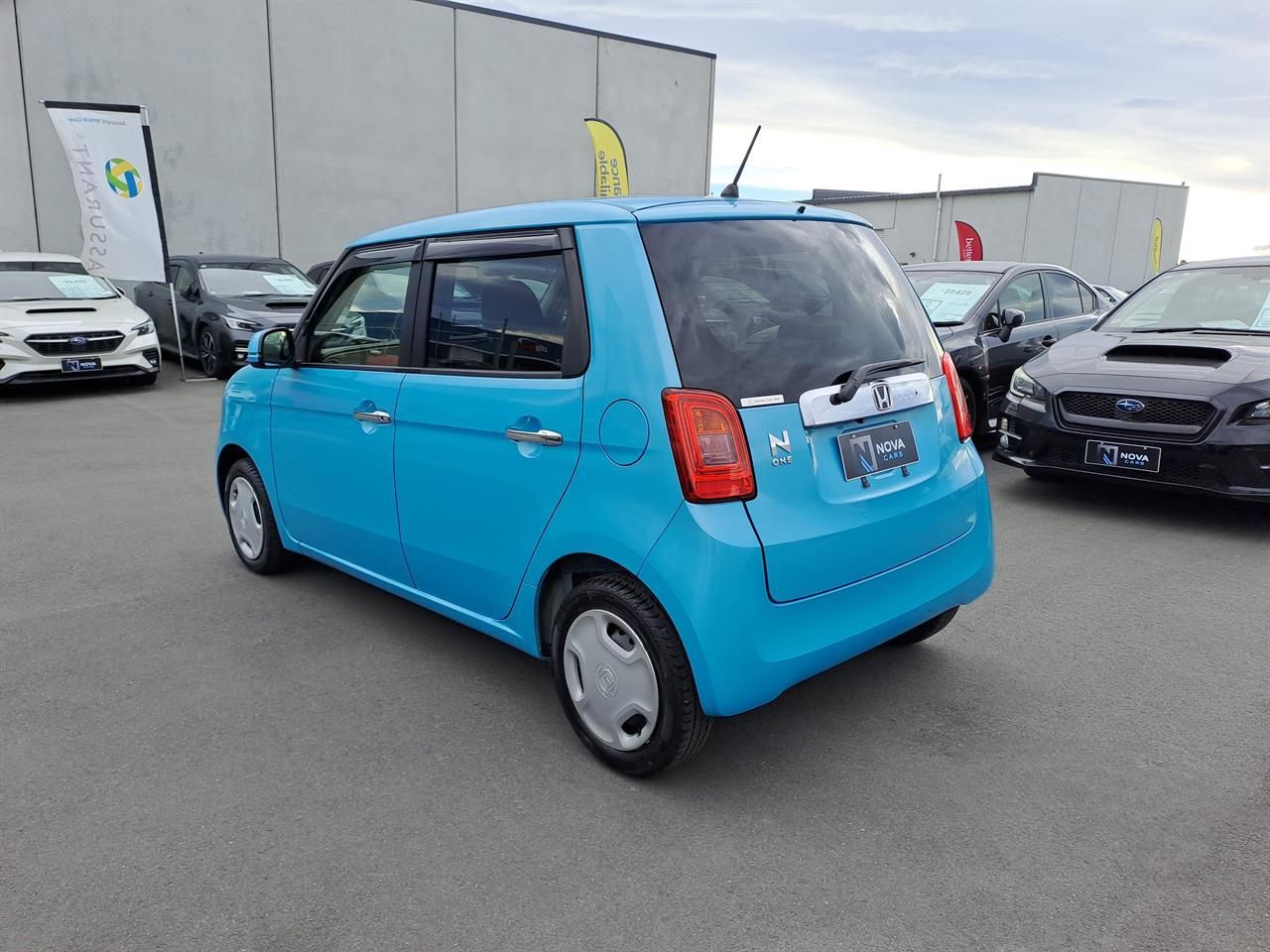 Vehicle image 5