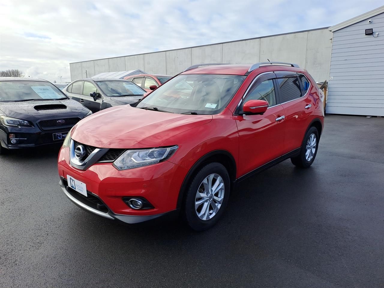 Vehicle image 3