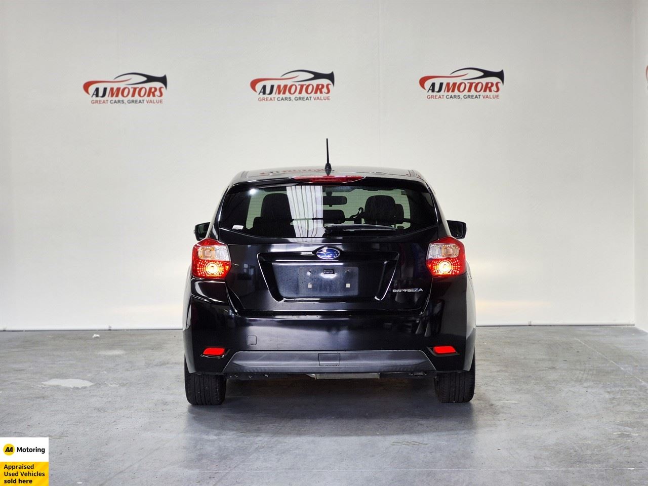 Vehicle image 5
