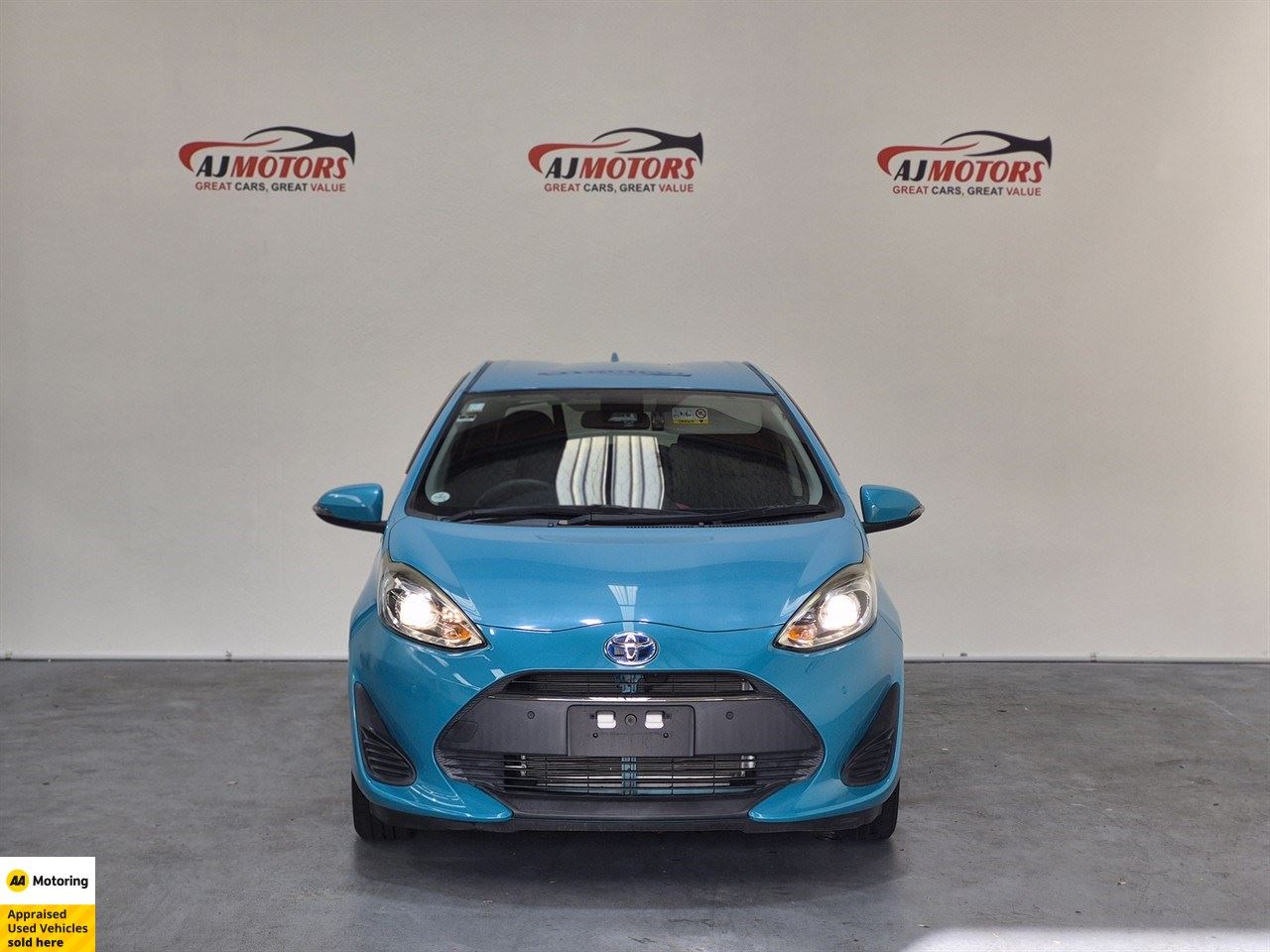 Vehicle image 2