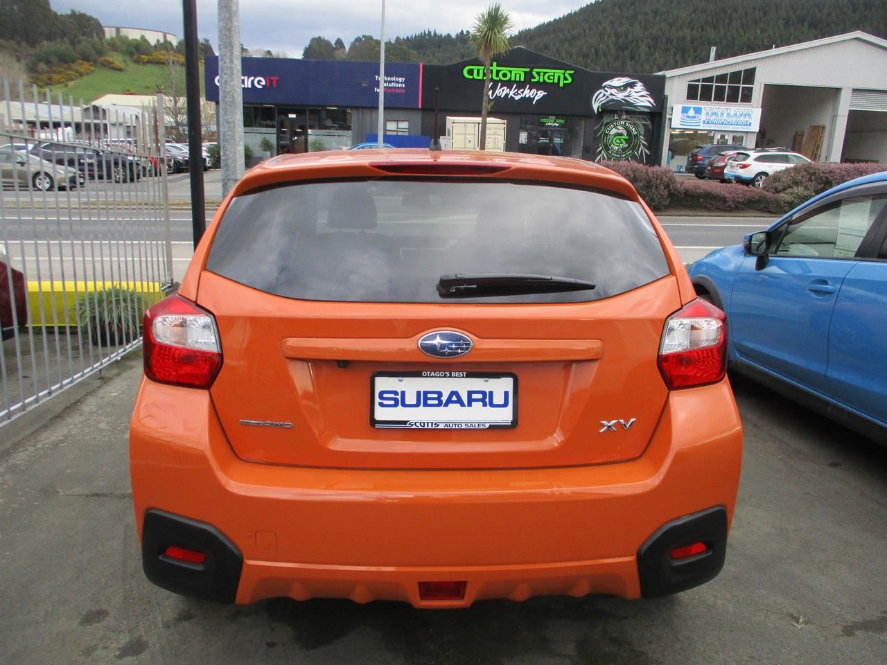 Vehicle image 5