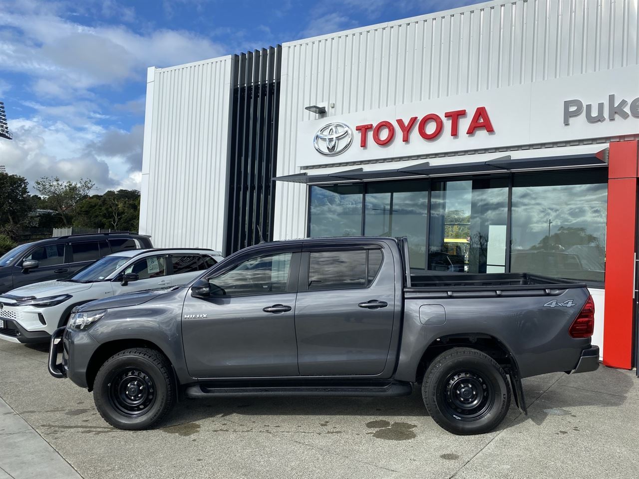 Vehicle image 2