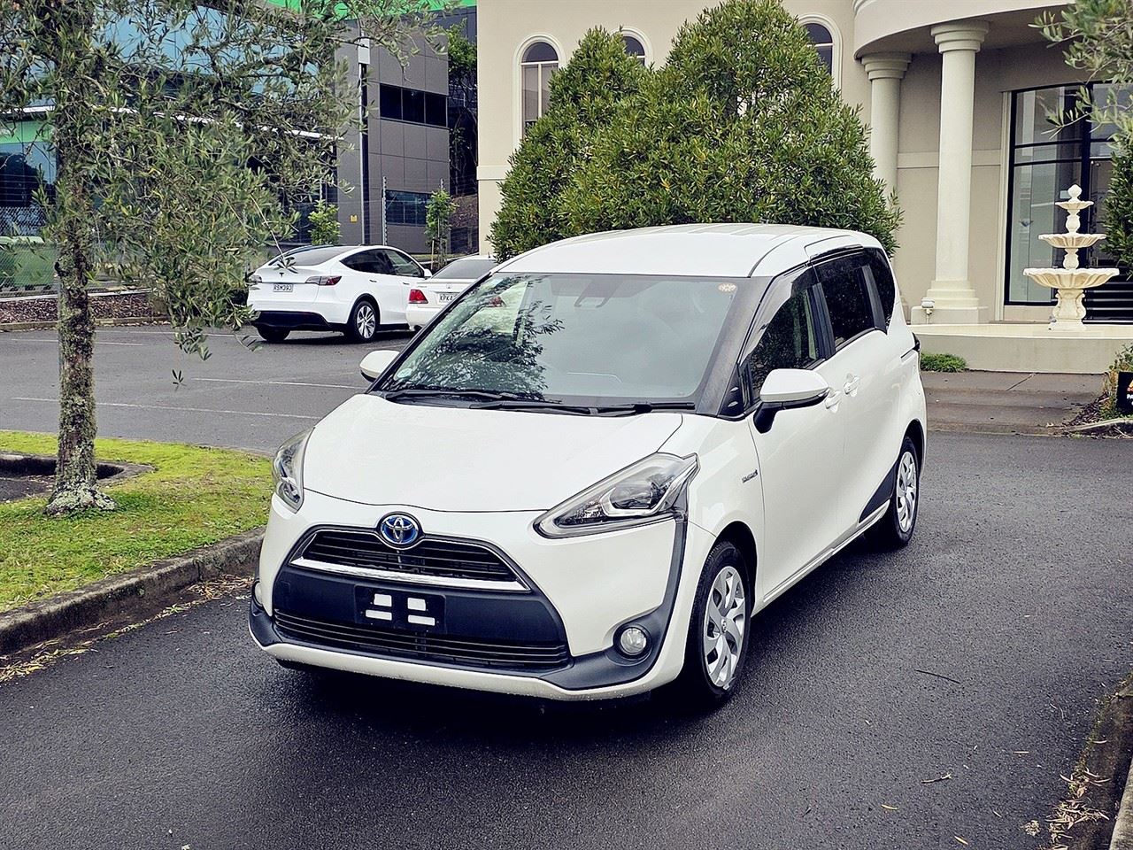 Vehicle image 2