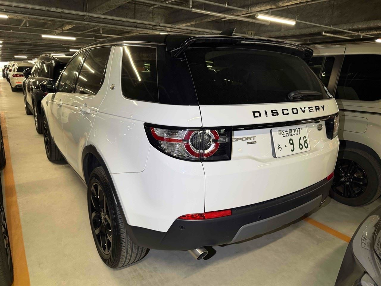 Vehicle image 3