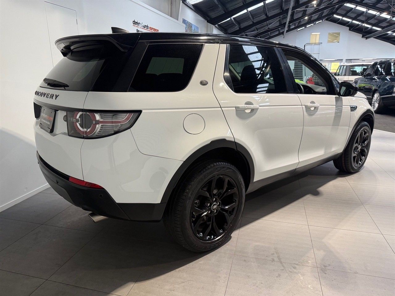 Vehicle image 5