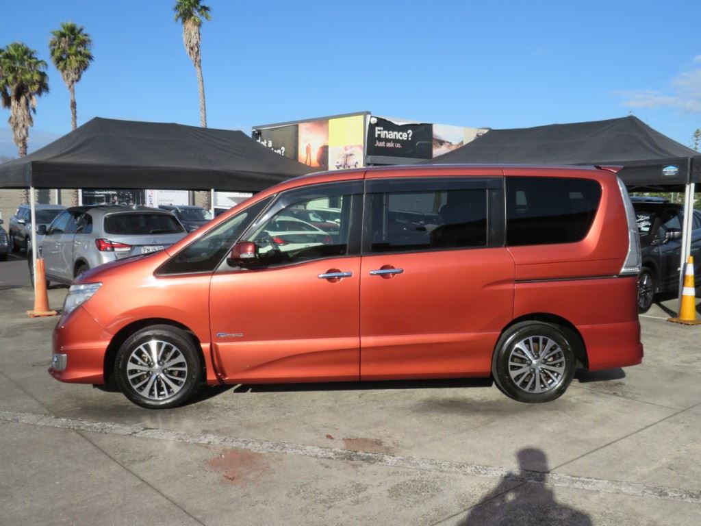 Vehicle image 4