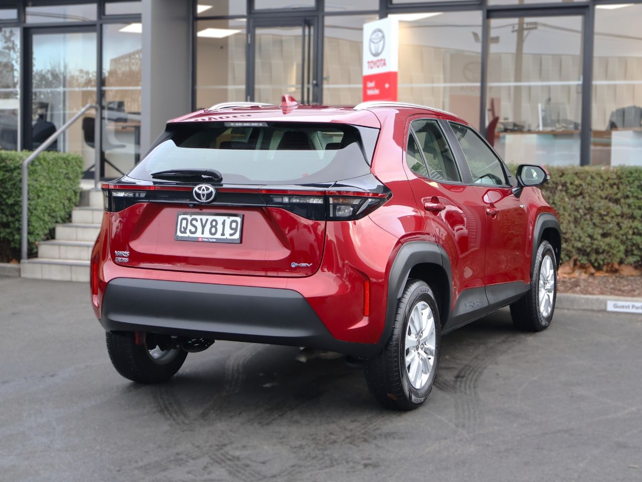 Vehicle image 5