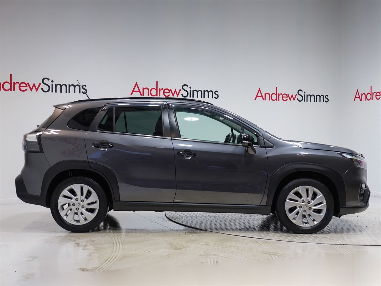 Vehicle image 3