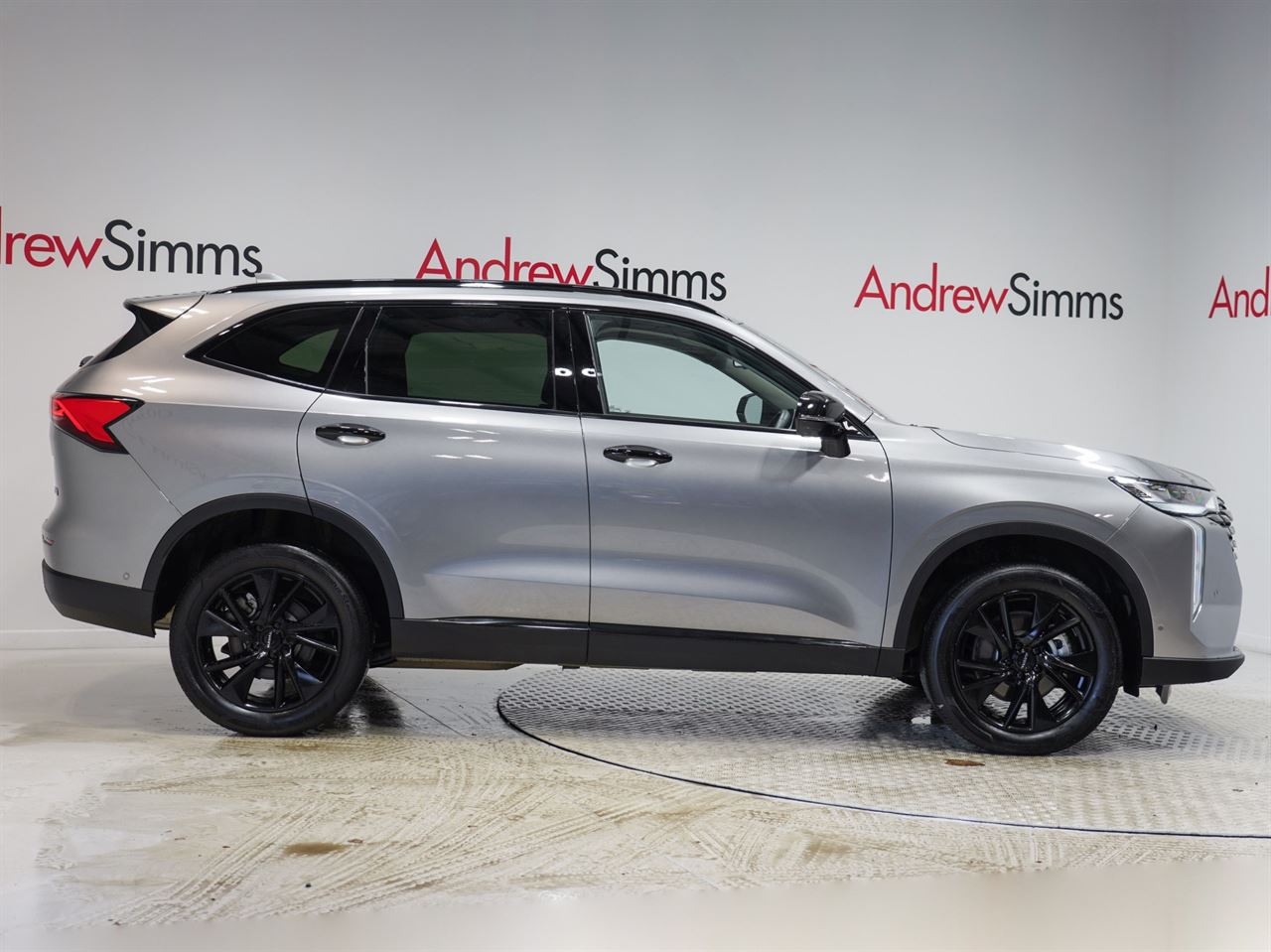 Vehicle image 3