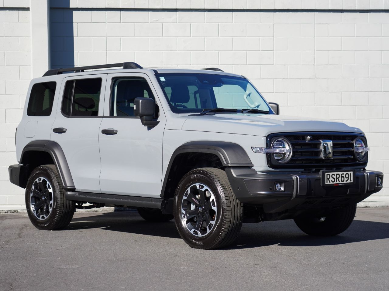 Vehicle image 1