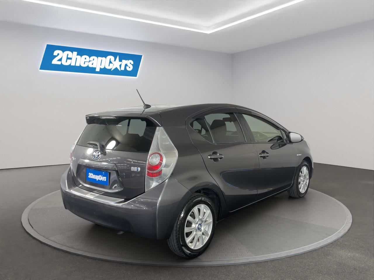 Vehicle image 5
