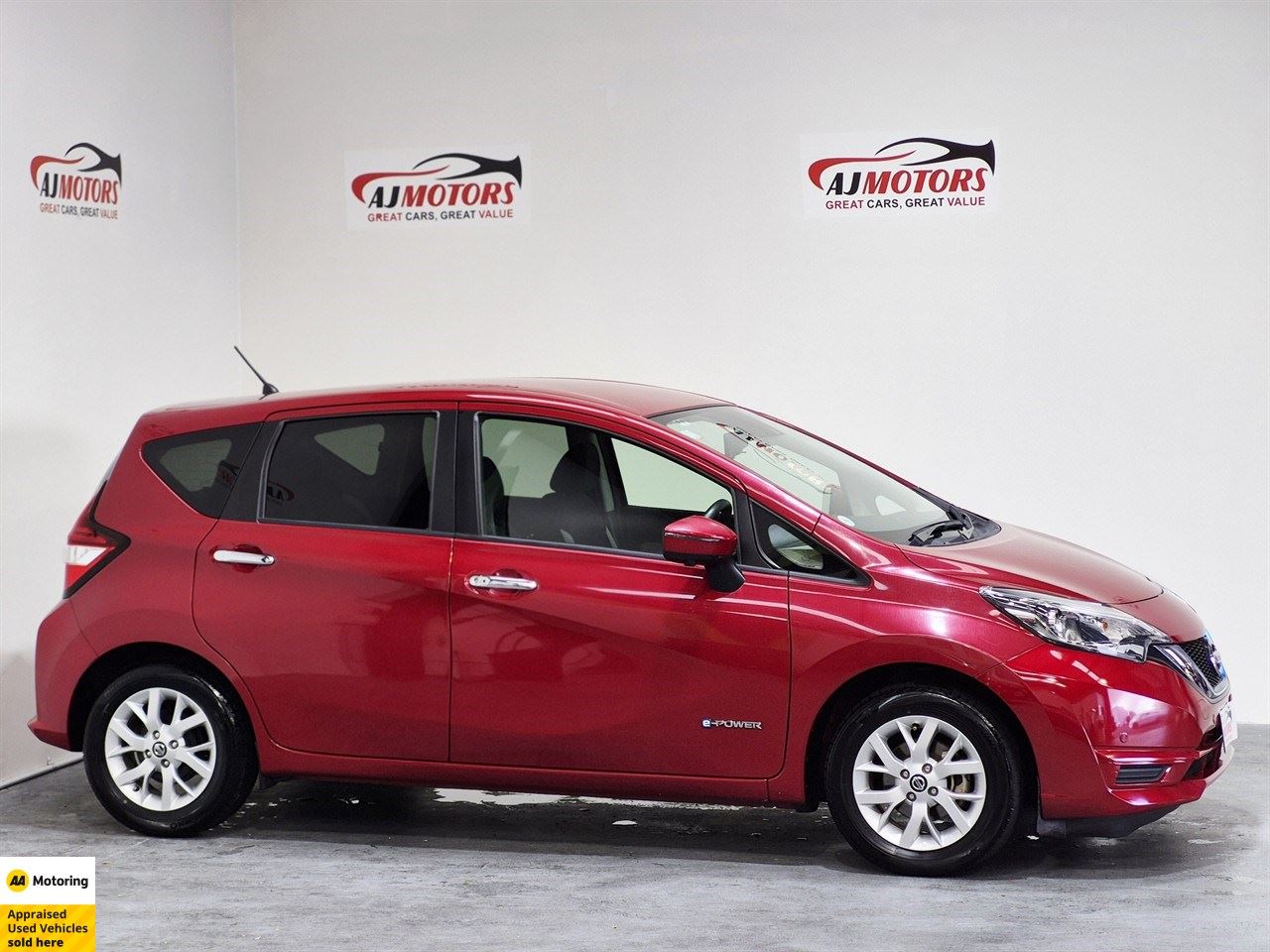 Vehicle image 3