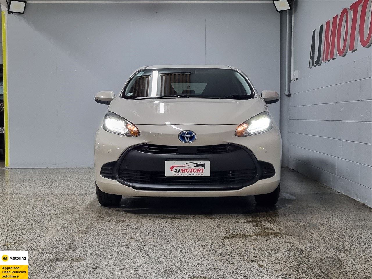 Vehicle image 2