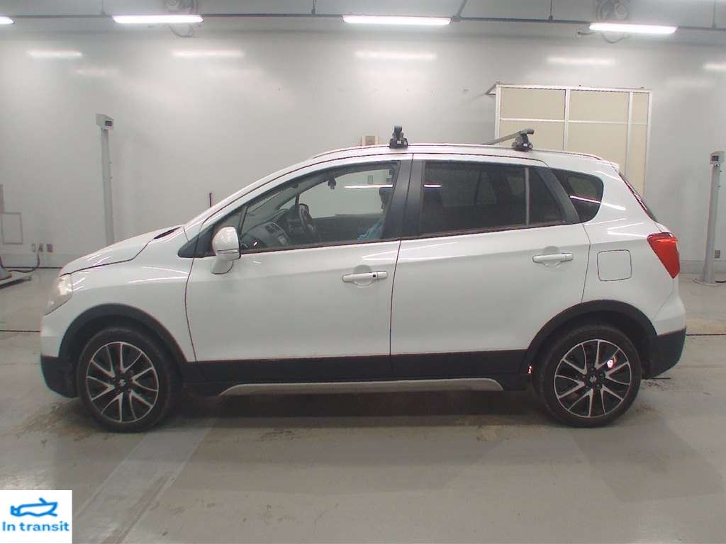 Vehicle image 4