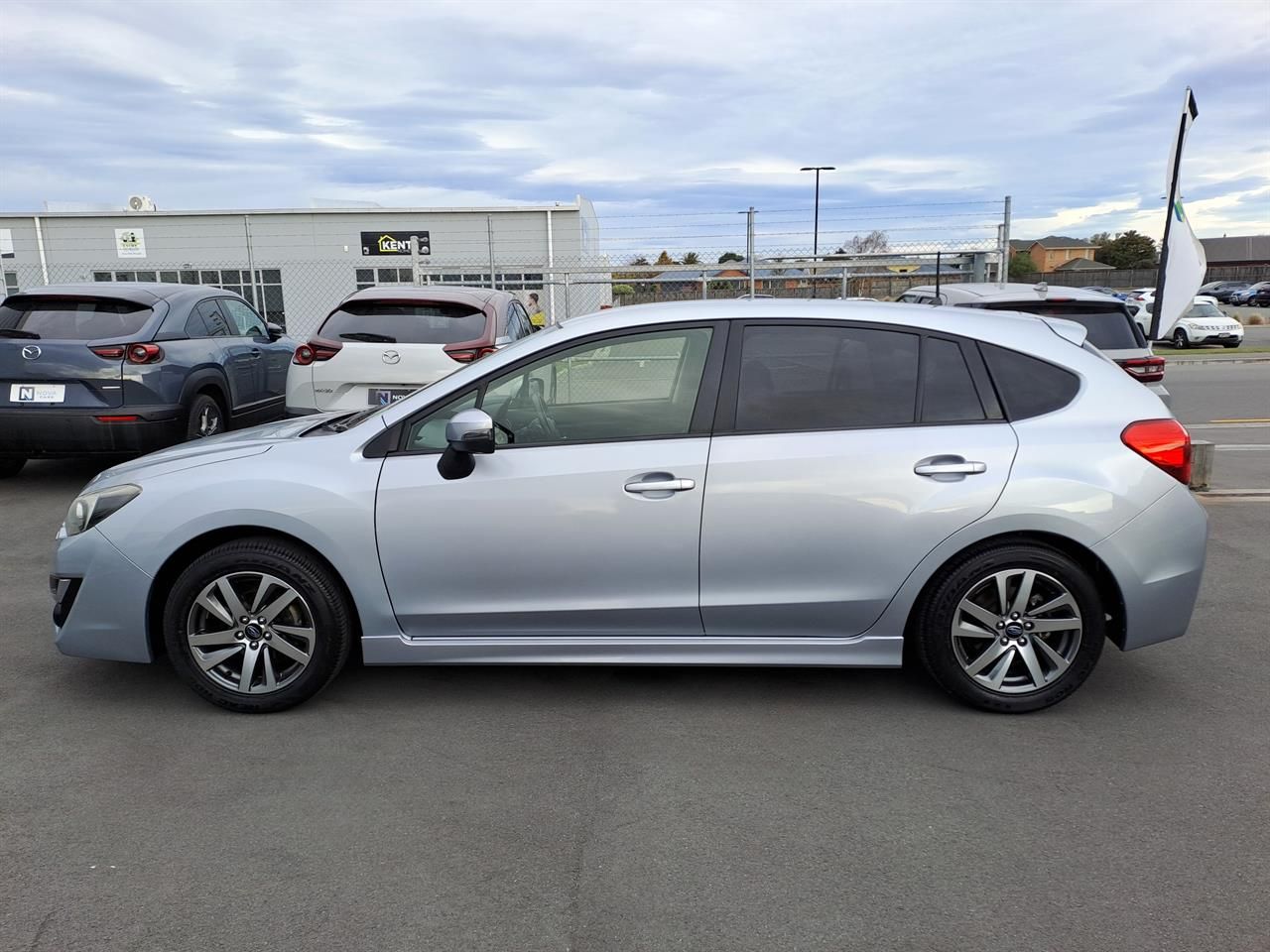 Vehicle image 4