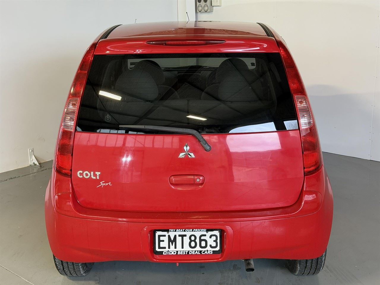 Vehicle image 5