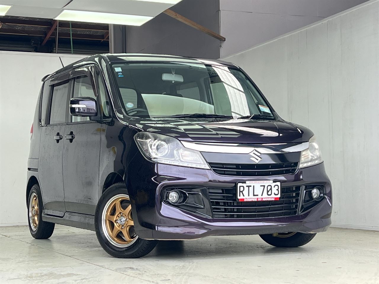 Vehicle image 3