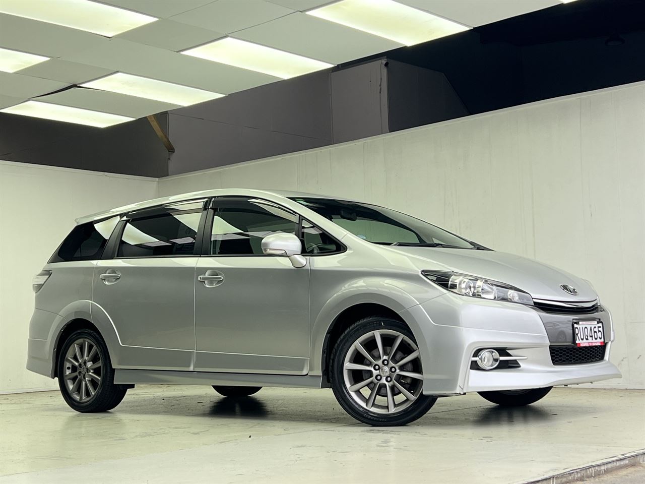 Vehicle image 4