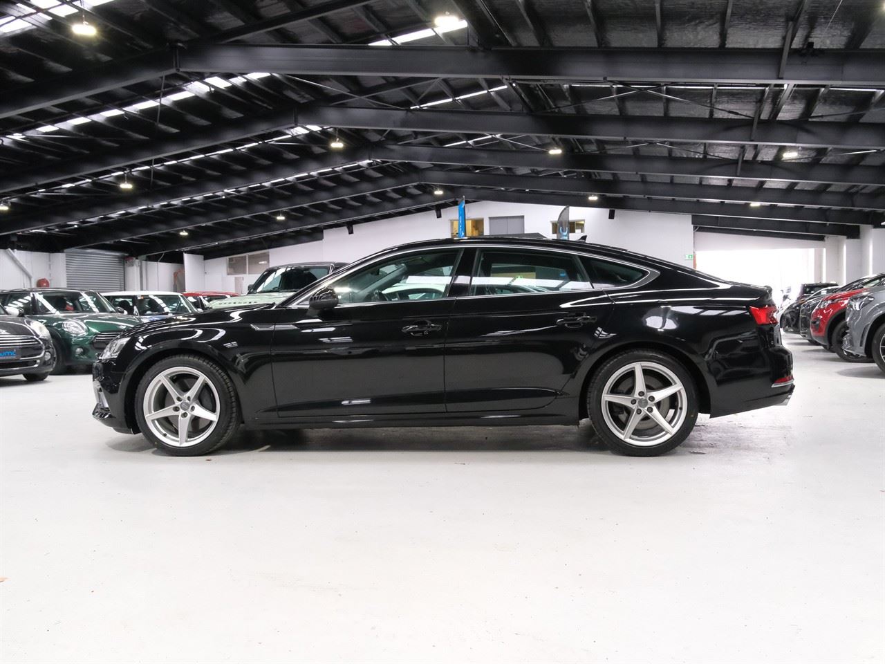 Vehicle image 5