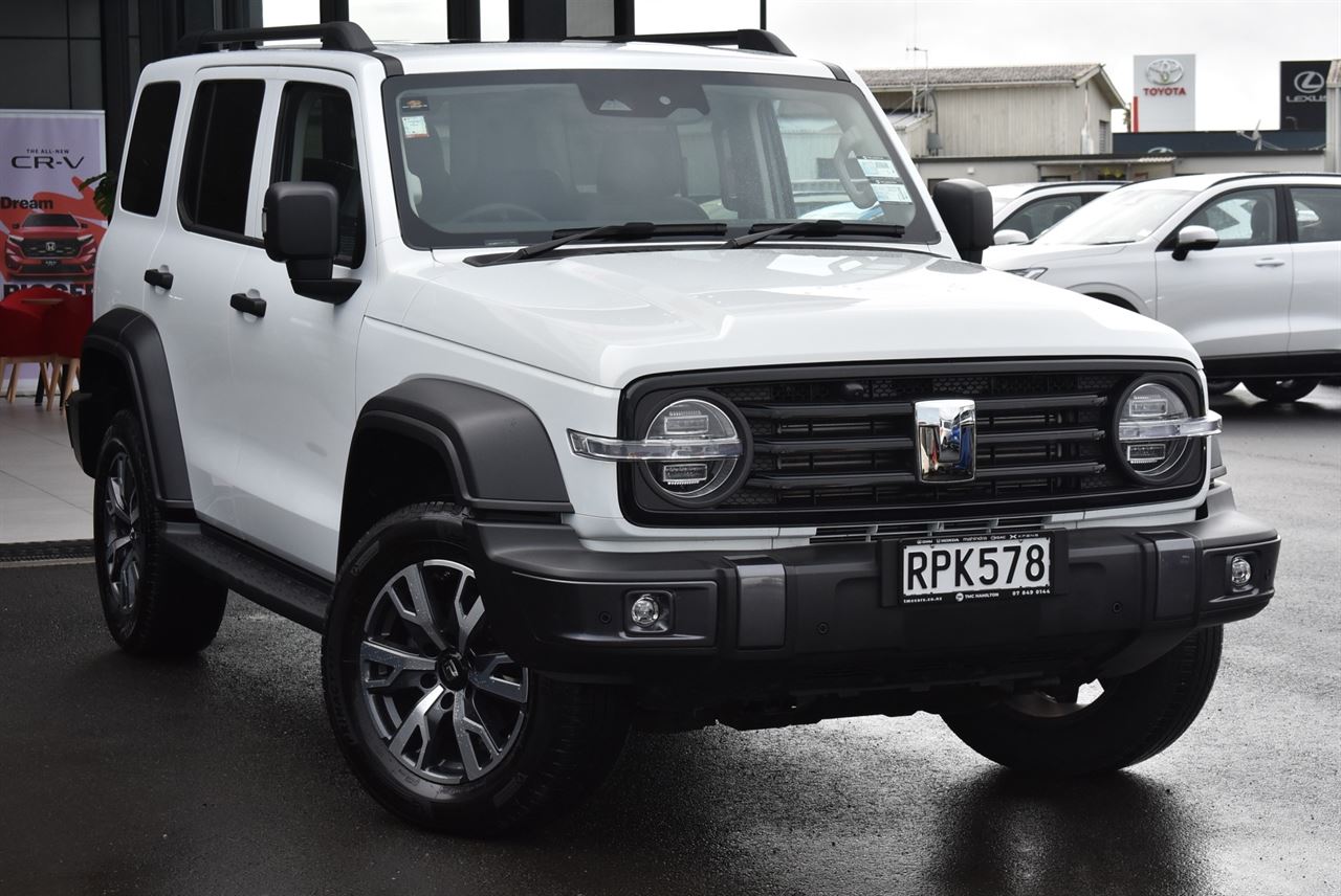 Vehicle image 3