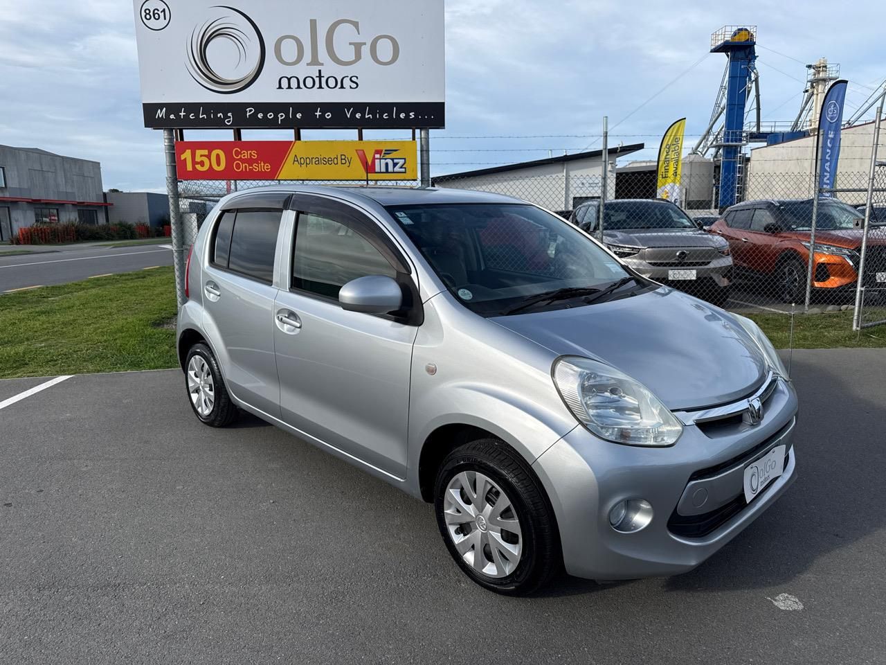 Vehicle image 2