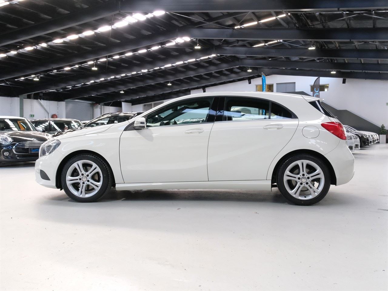 Vehicle image 5