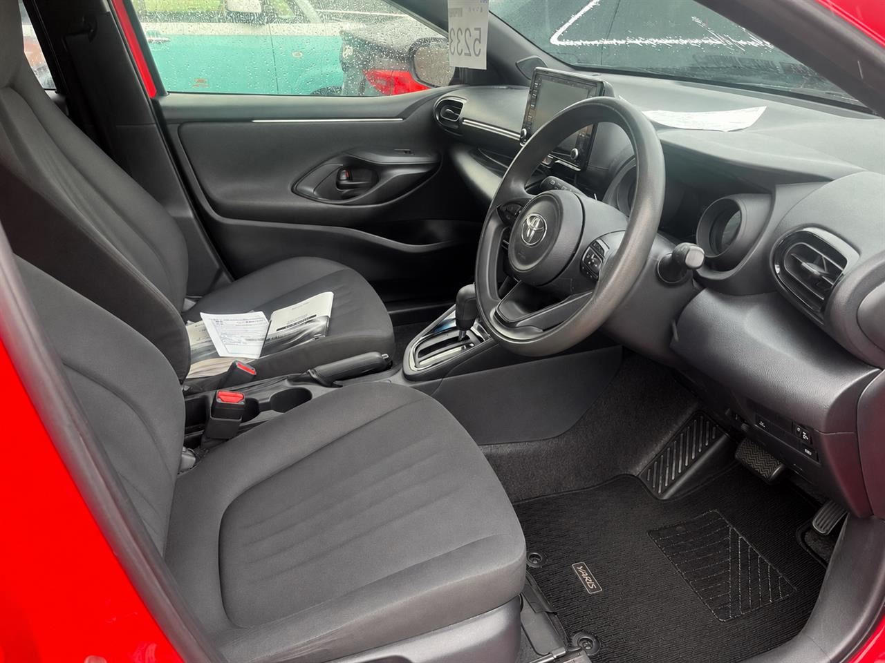 Vehicle image 5
