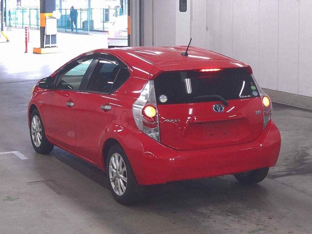 Vehicle image 2