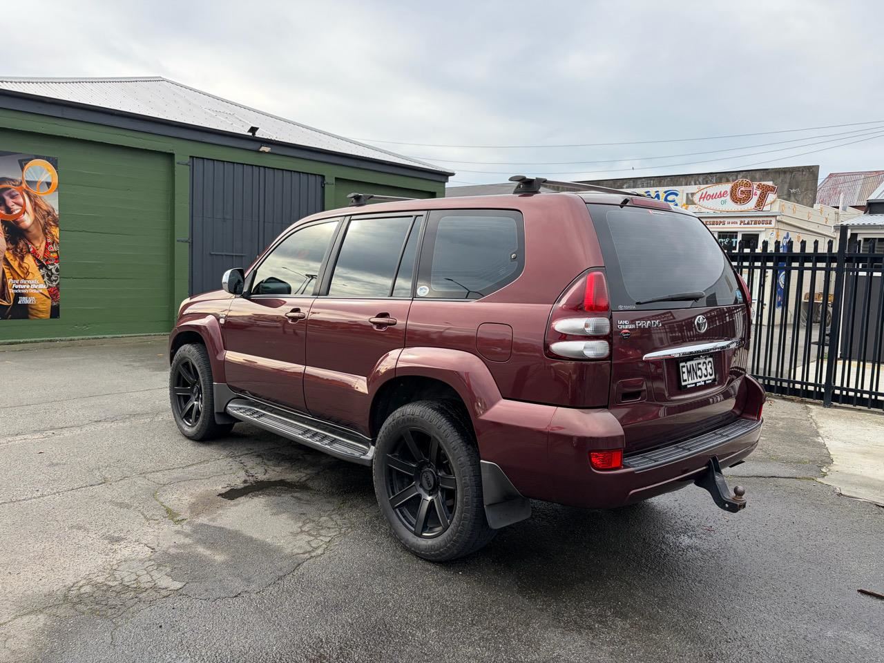 Vehicle image 5