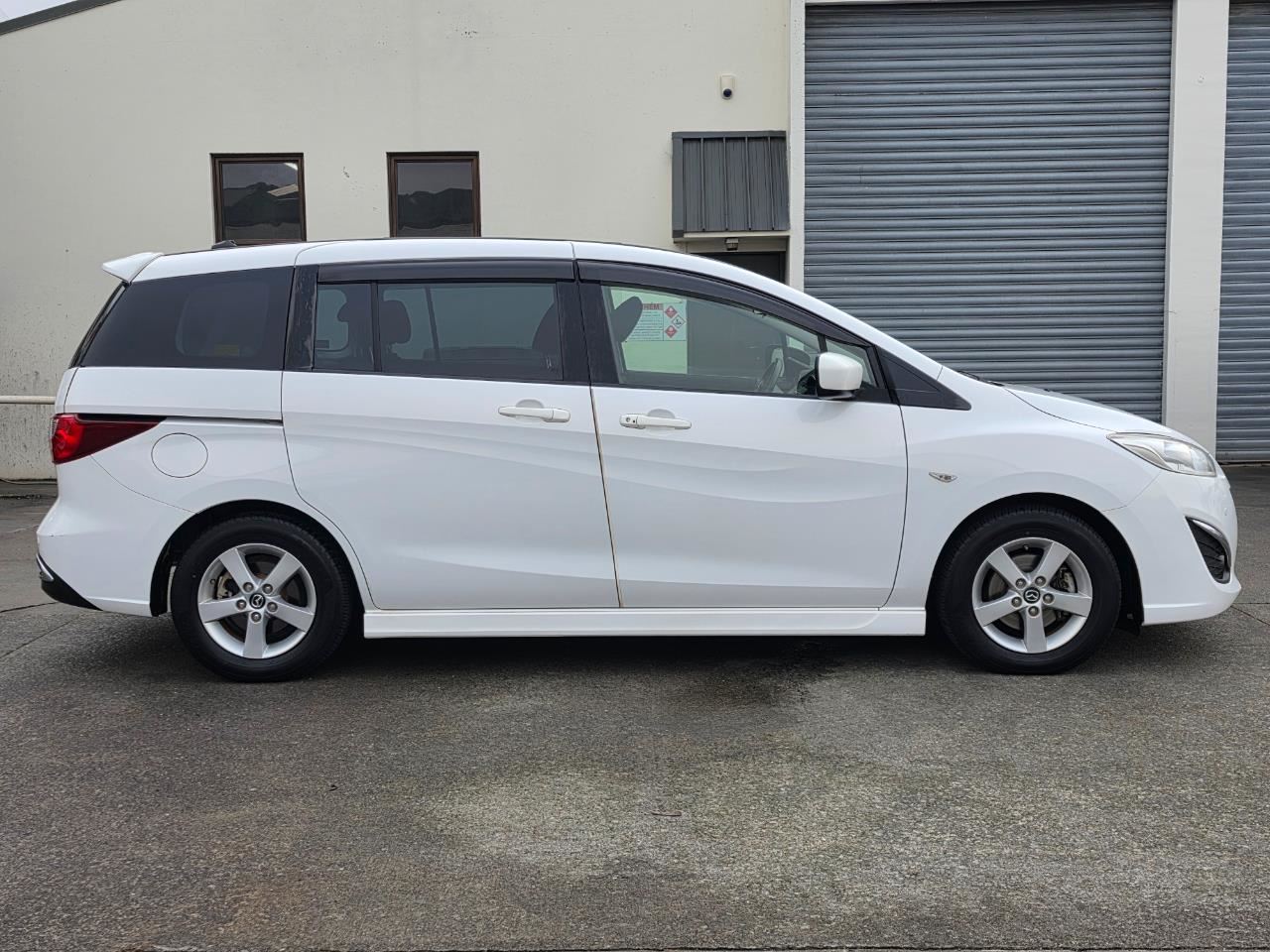 Vehicle image 4