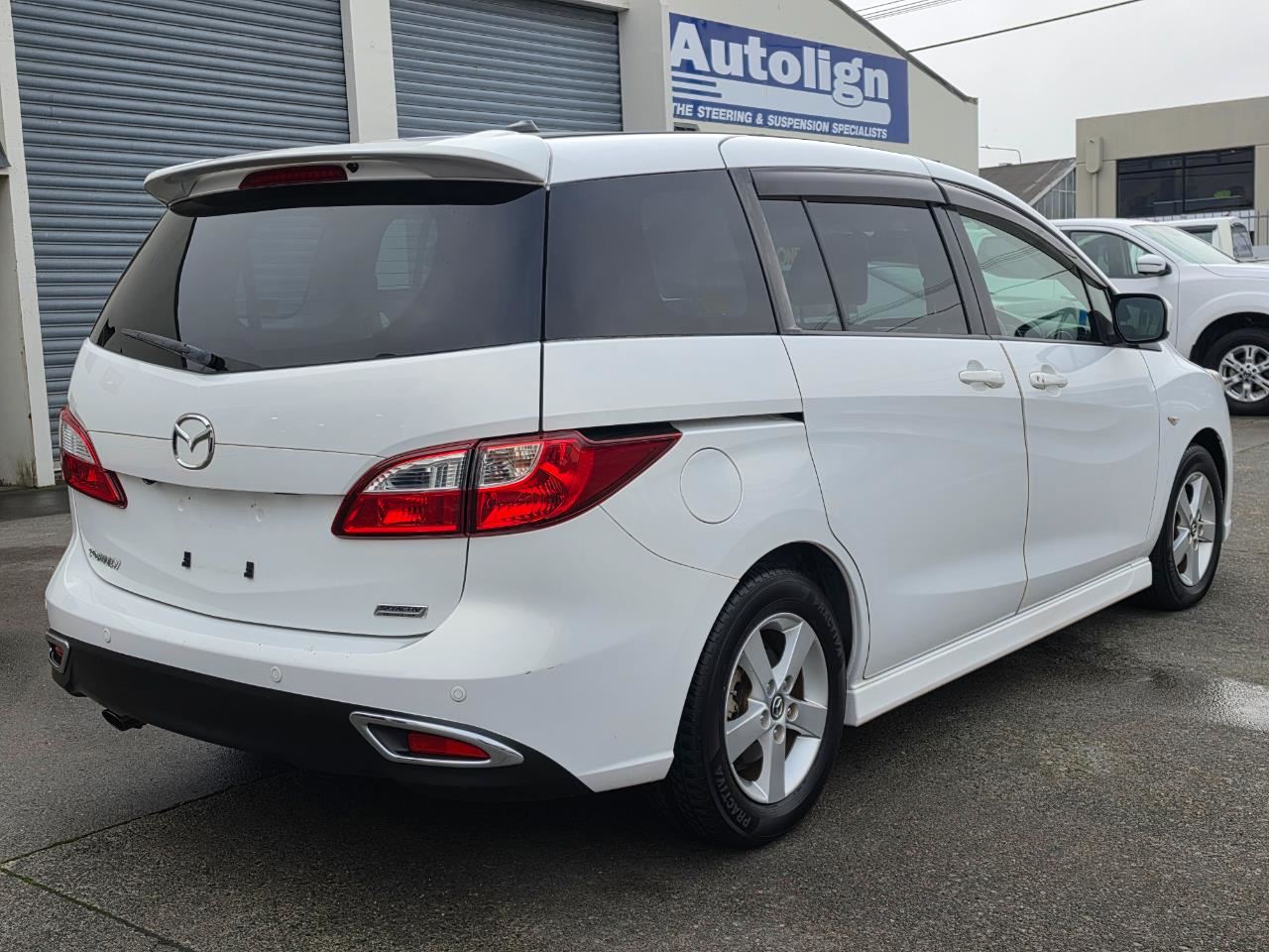 Vehicle image 5