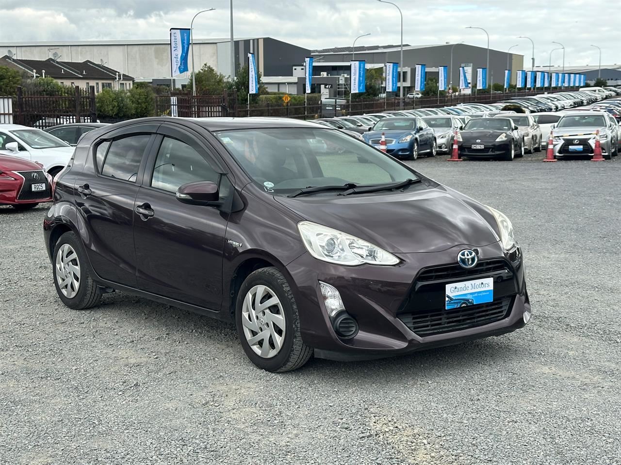 Vehicle image 1