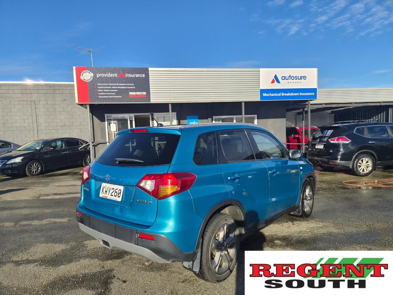 Vehicle image 3