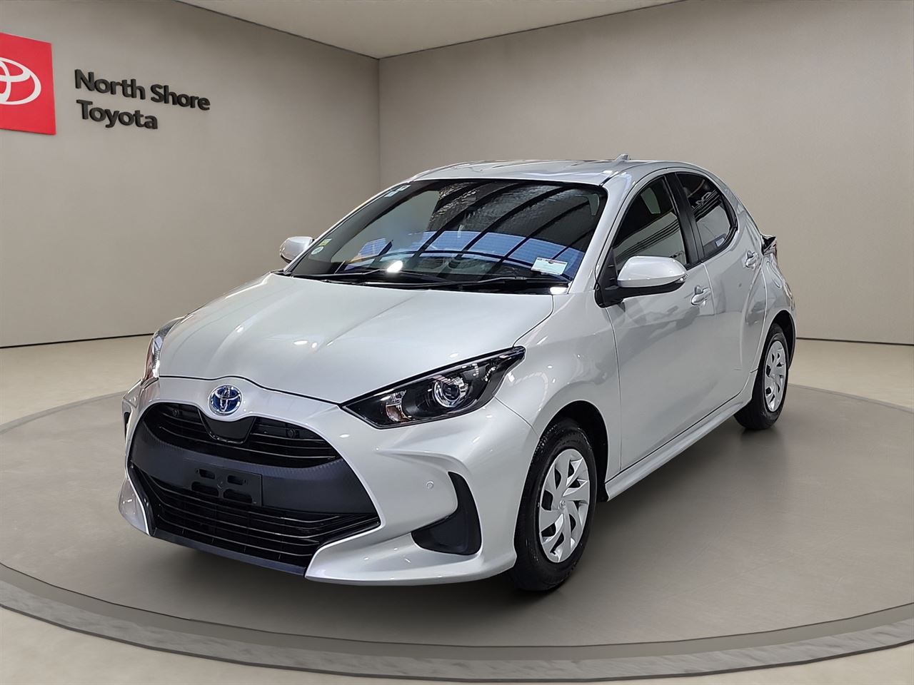 Vehicle image 3