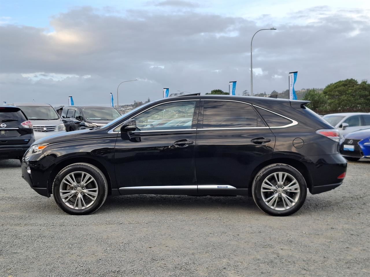 Vehicle image 3