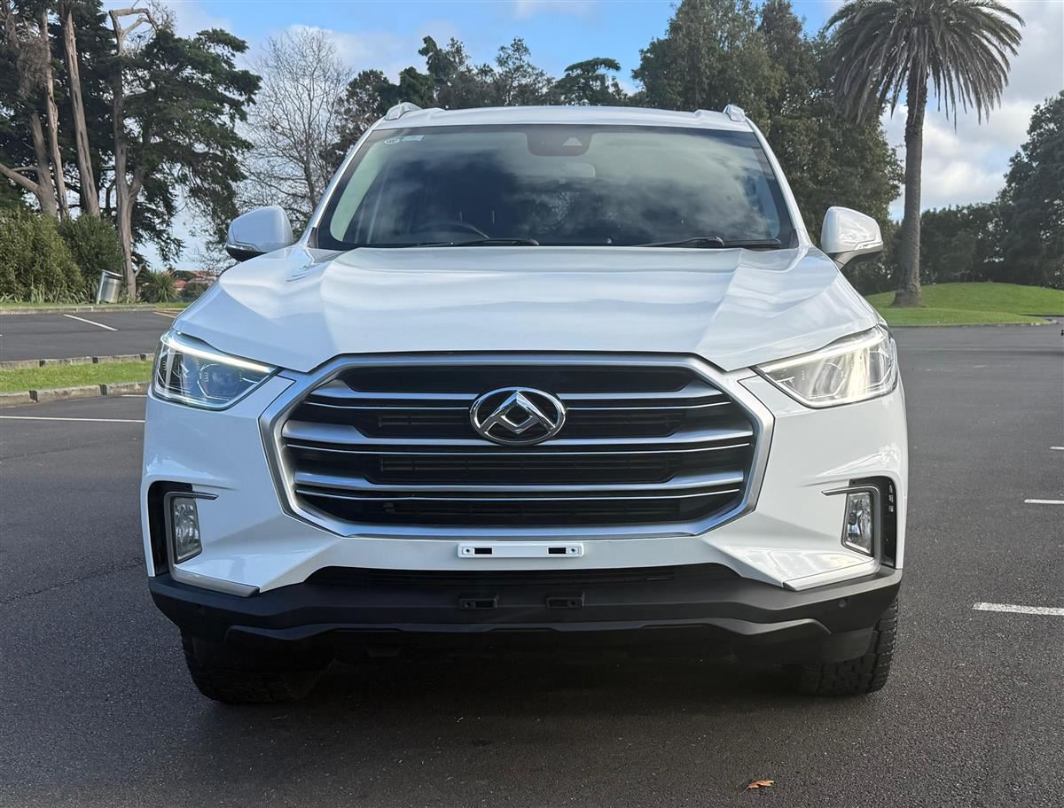 Vehicle image 3