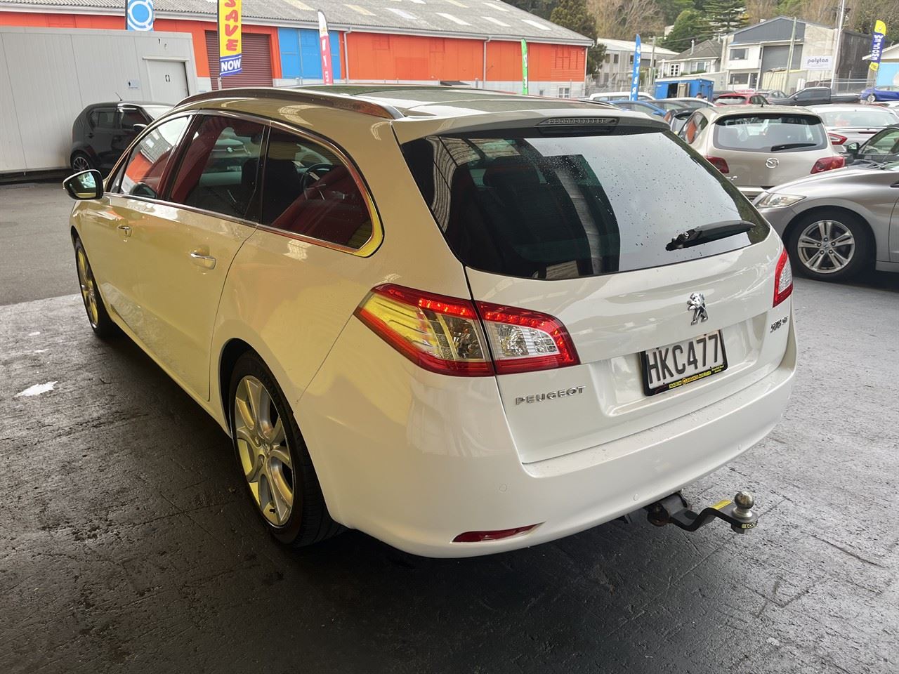 Vehicle image 4