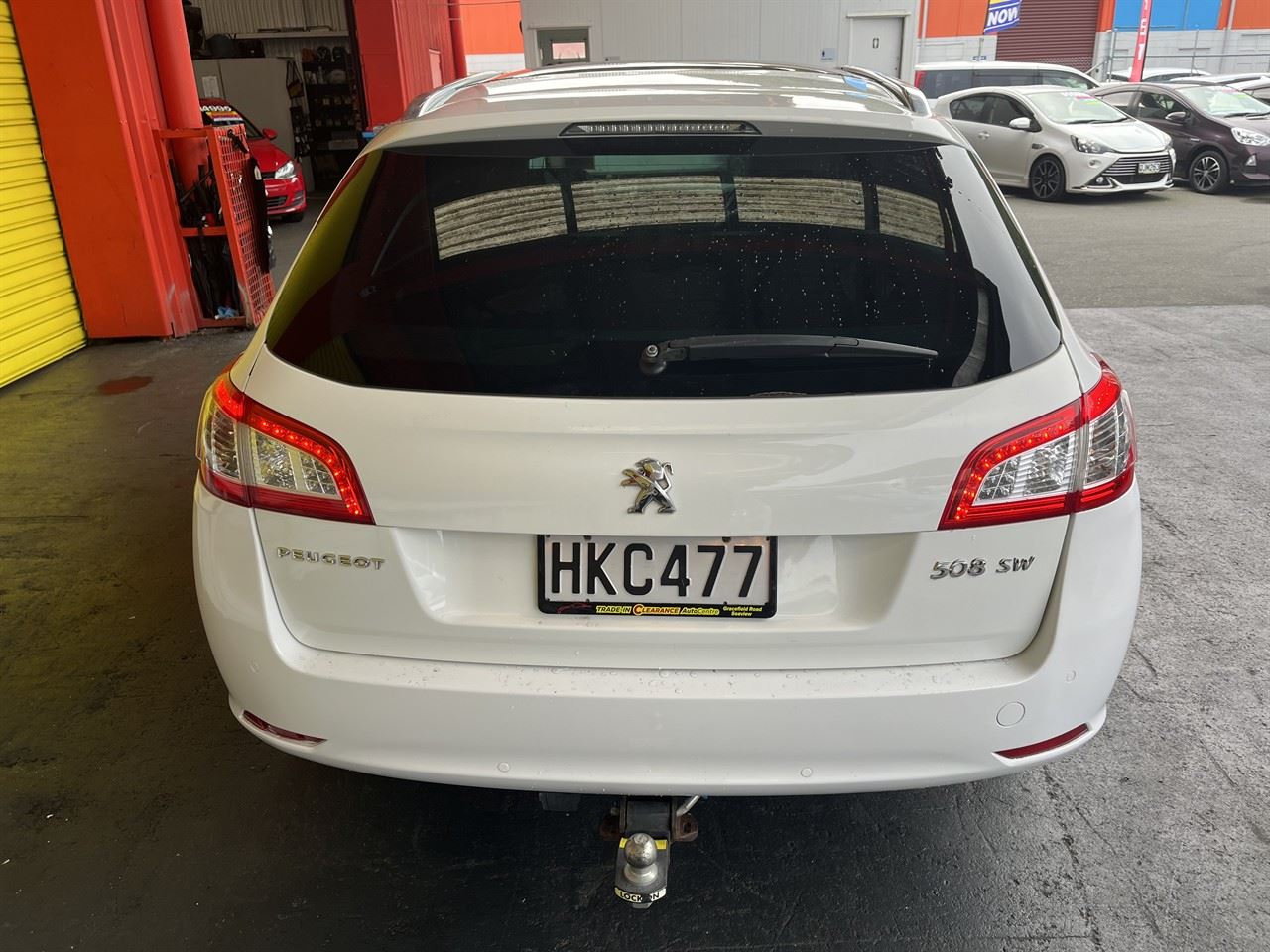 Vehicle image 5