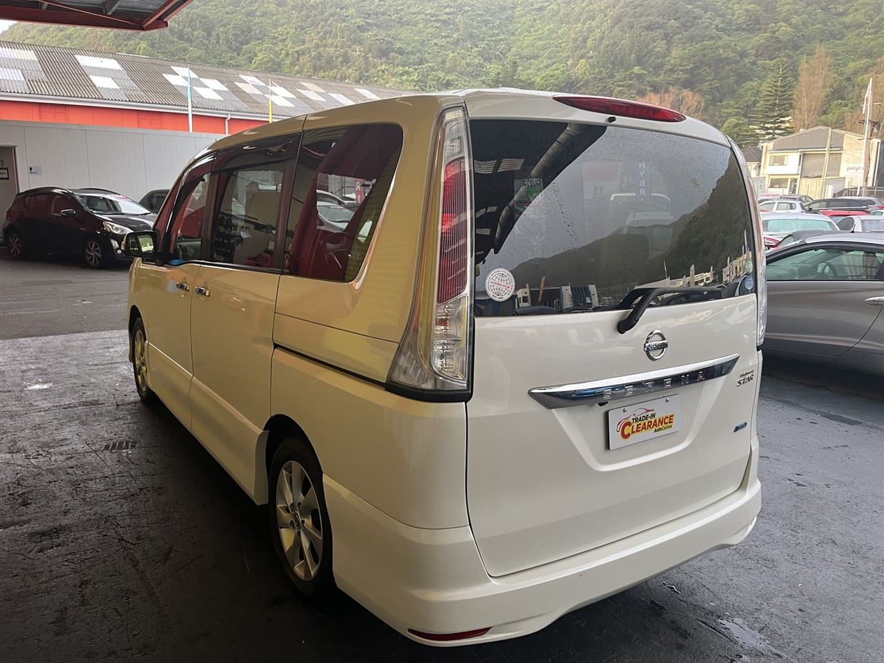 Vehicle image 4
