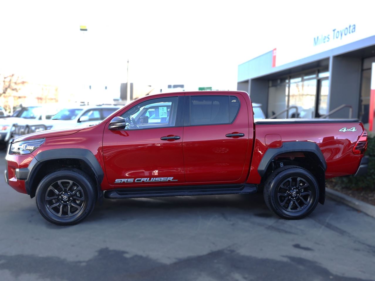 Vehicle image 4