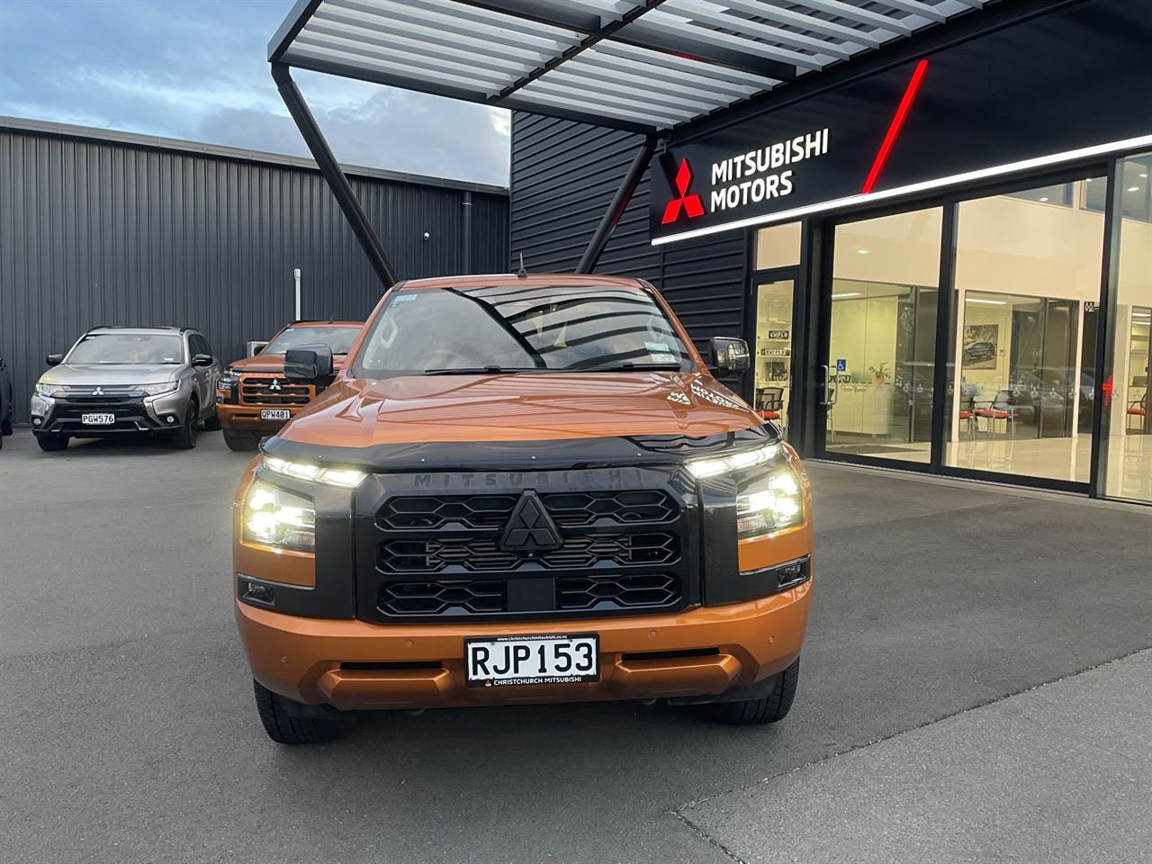 Vehicle image 3