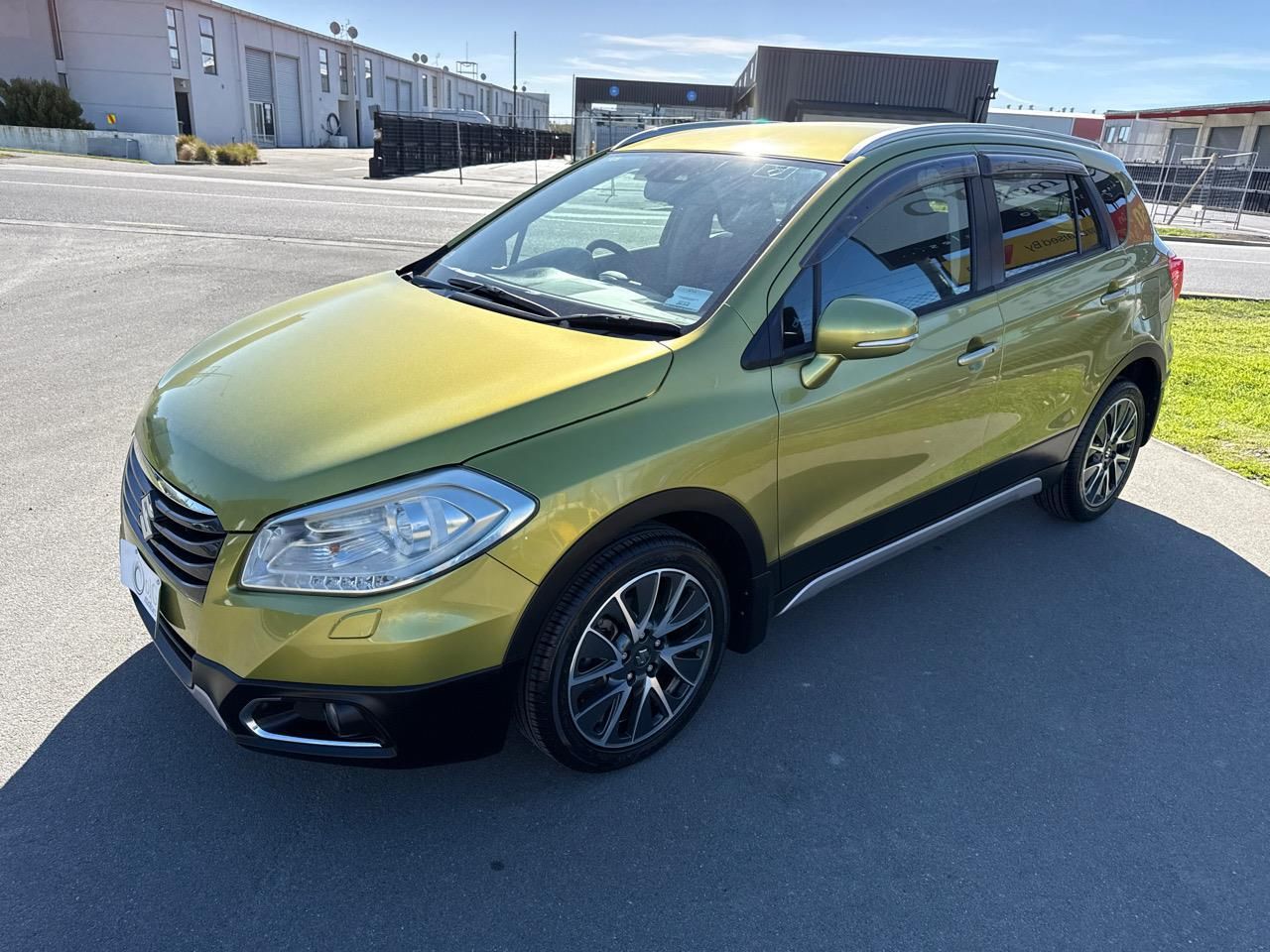 Vehicle image 4