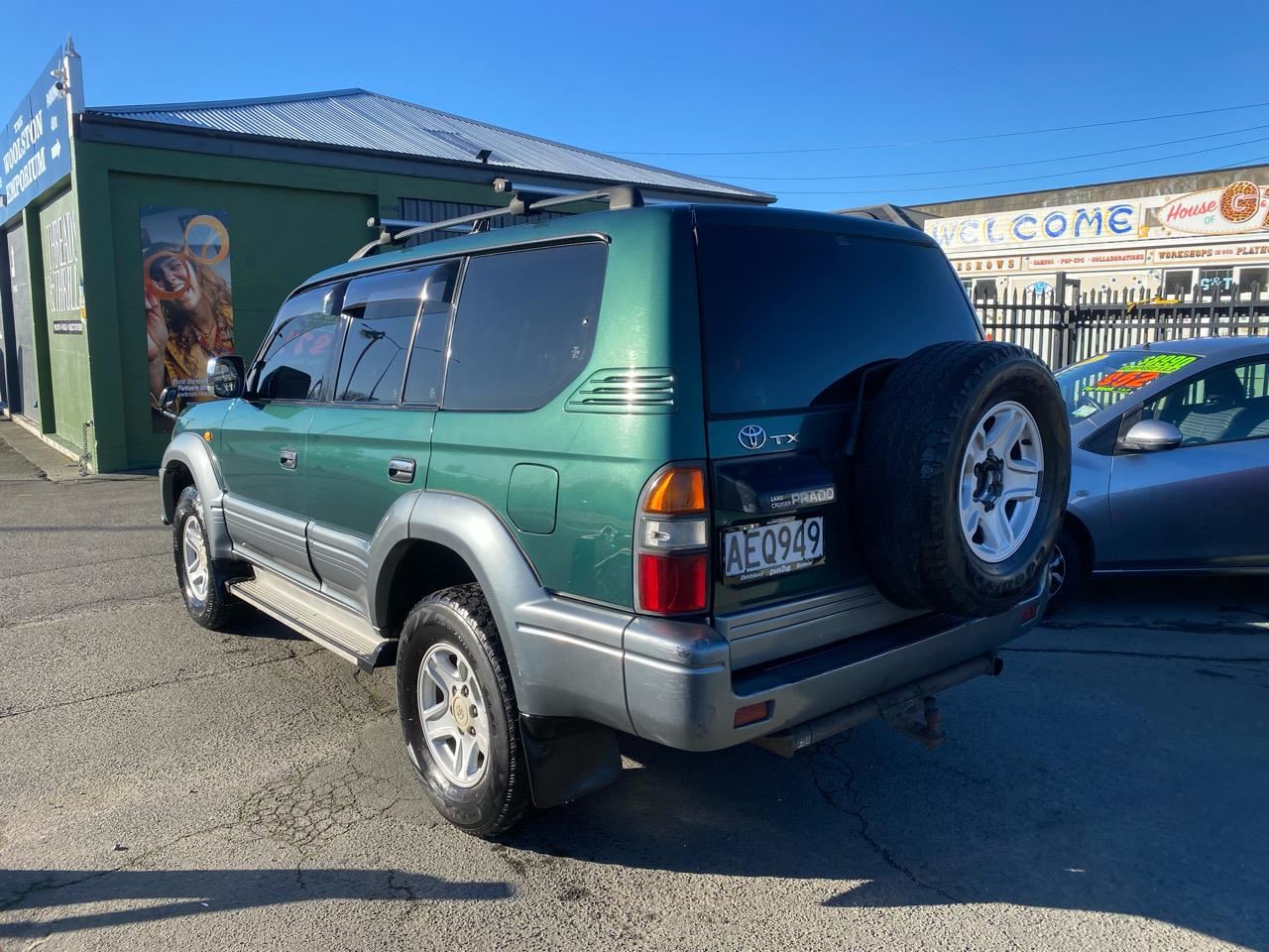 Vehicle image 3