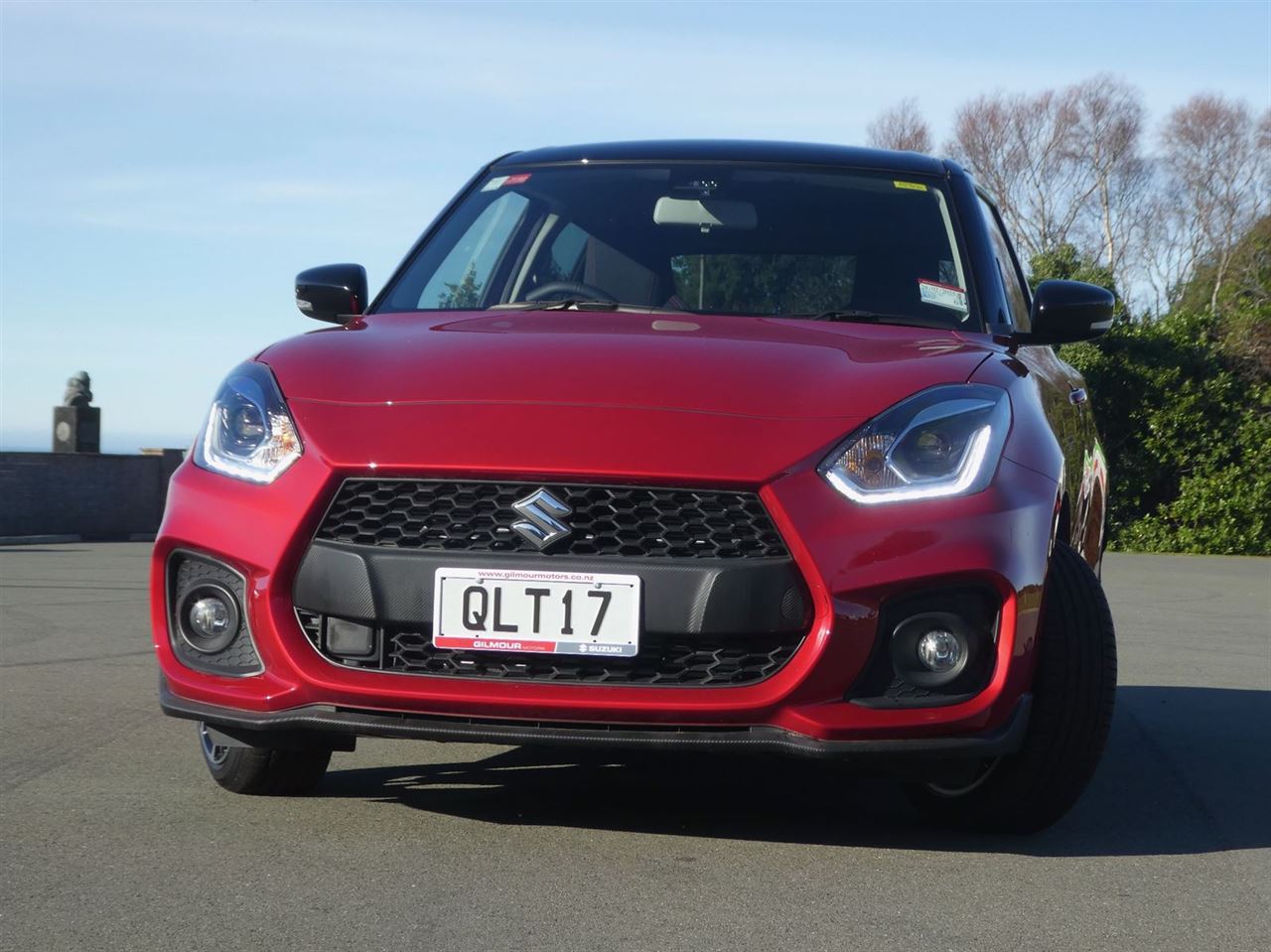 Vehicle image 4
