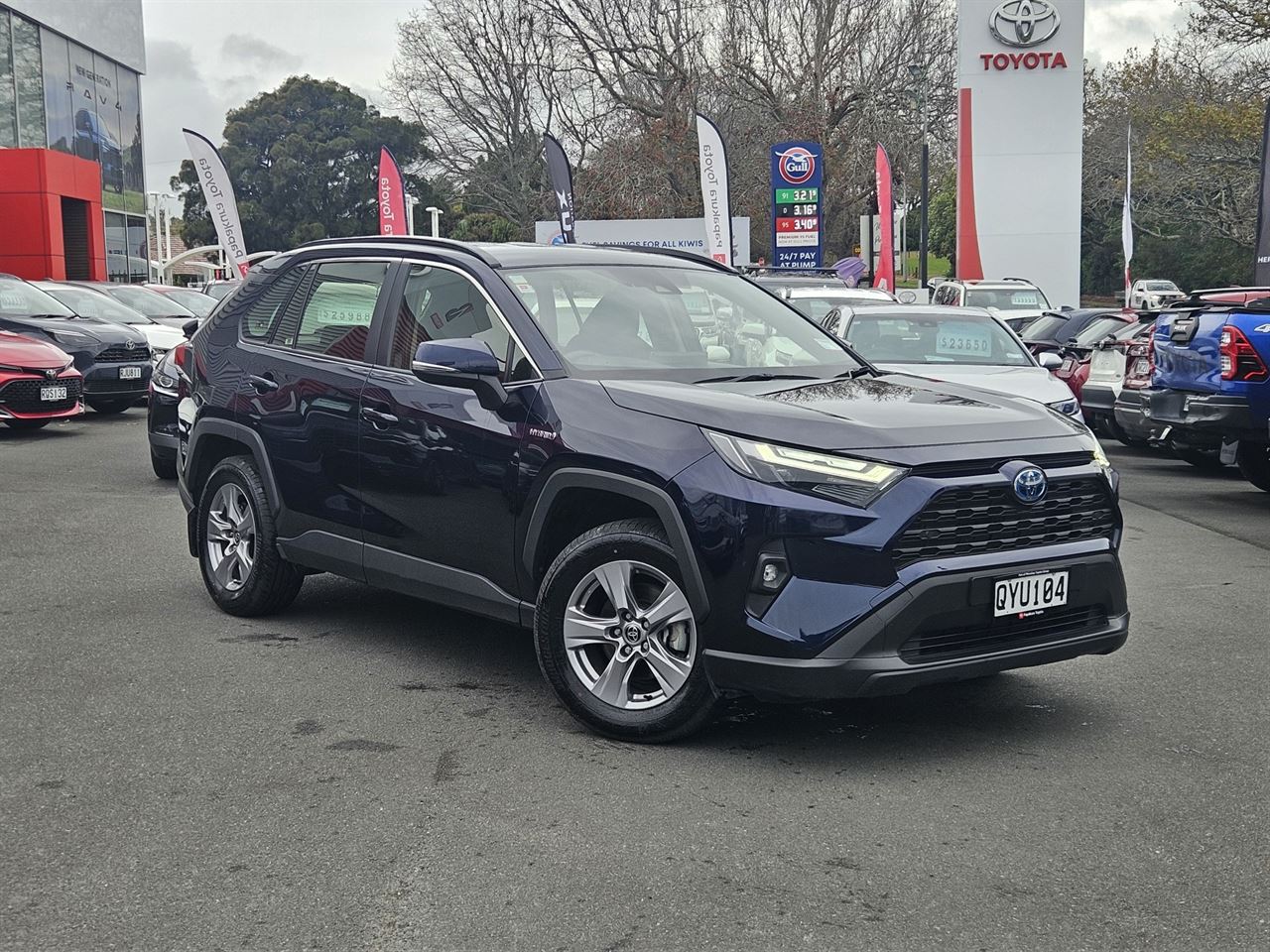 Vehicle image 5