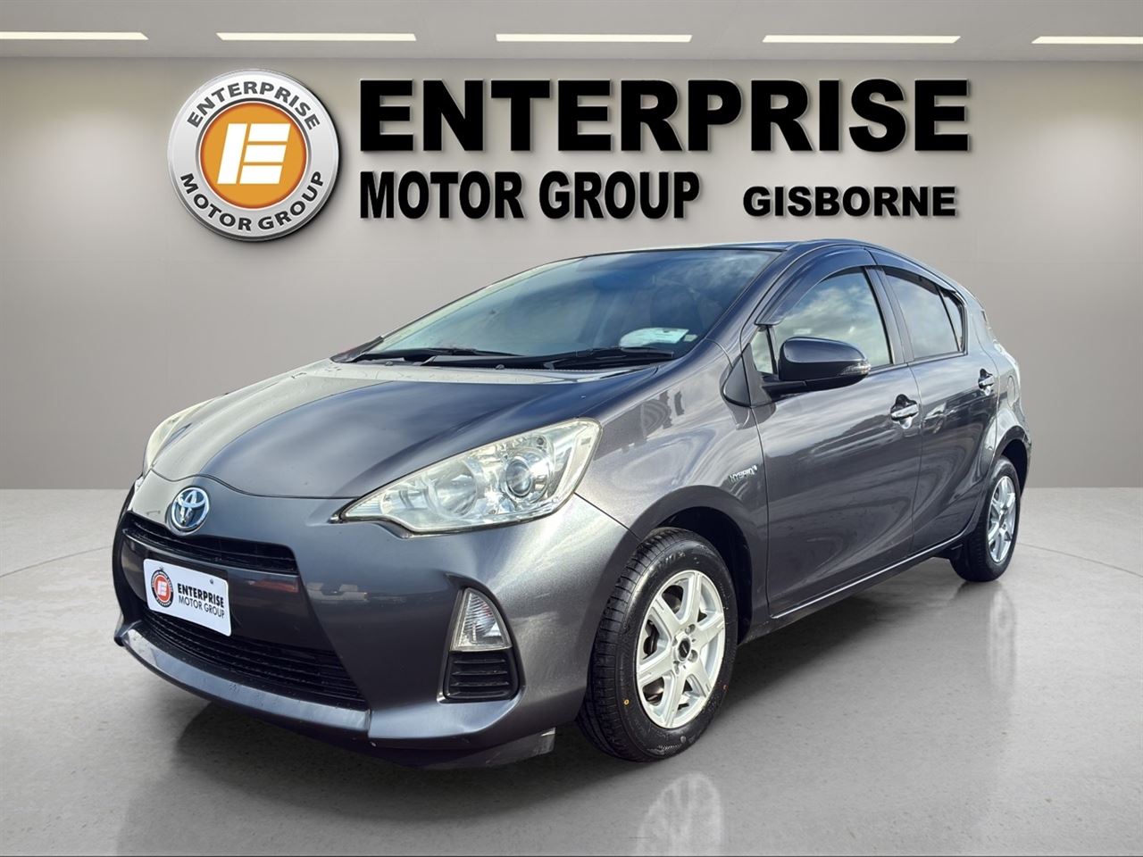 Vehicle image 3