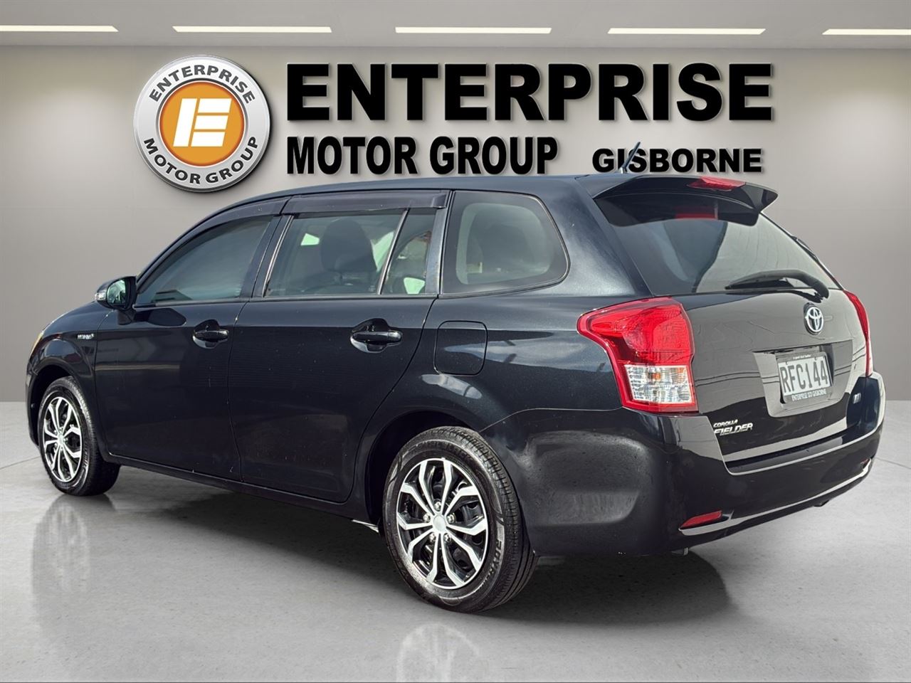 Vehicle image 5