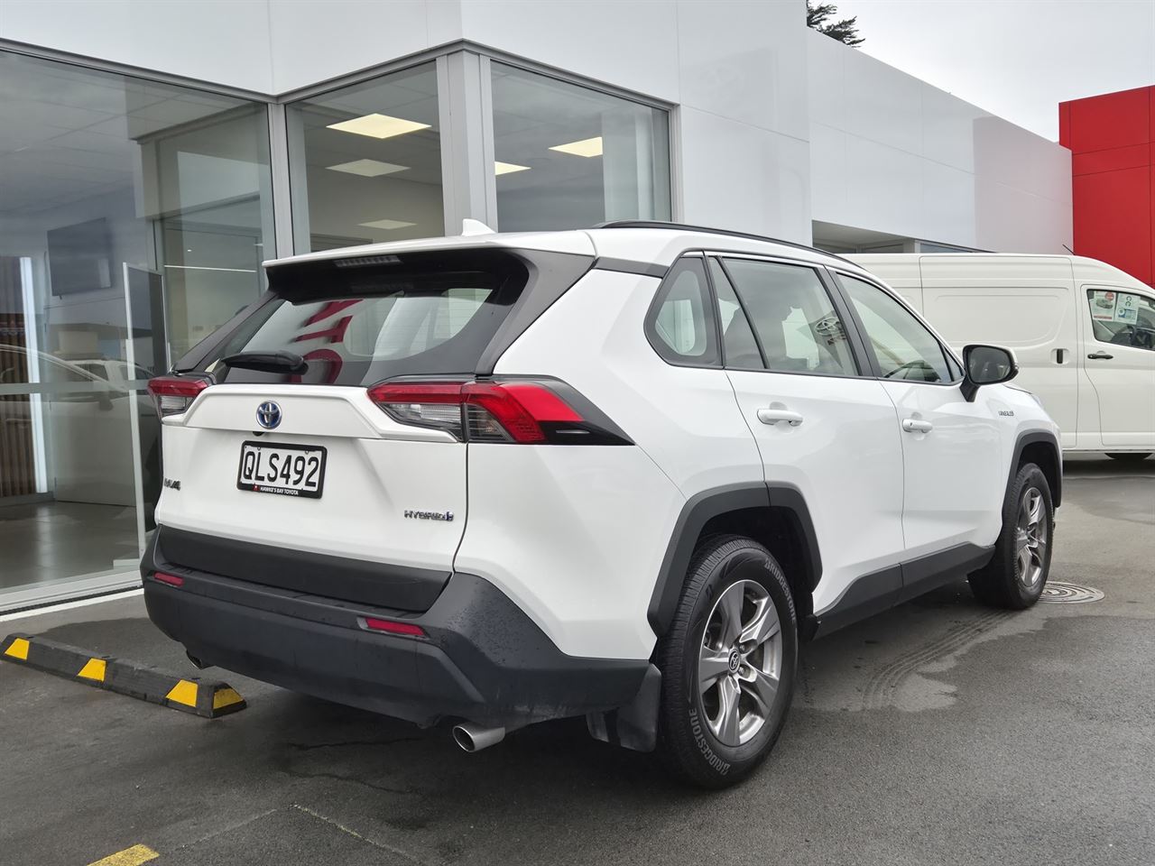 Vehicle image 3